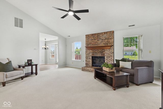 1467 Persimmon Circle, Greenfield, IN 46140