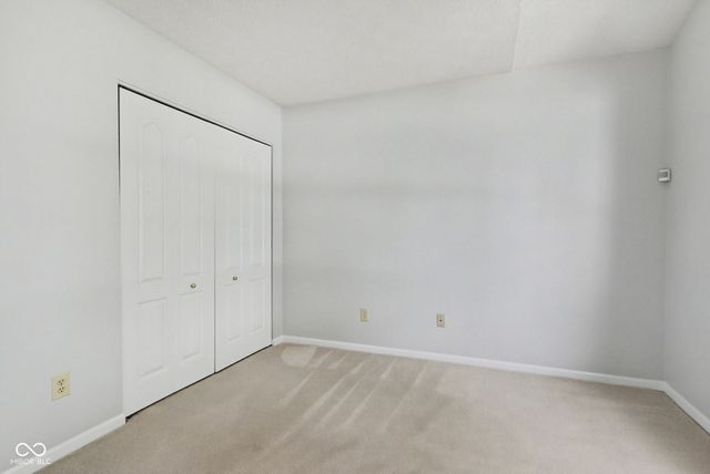 1467 Persimmon Circle, Greenfield, IN 46140