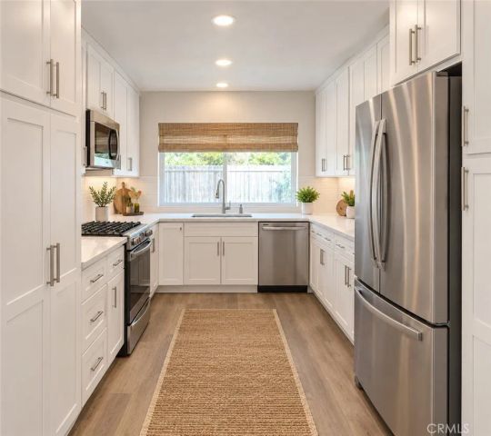 25142 Madeira, Laguna Hills, CA 92653