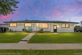 21911 Sharkey Street, Clinton Township, MI 48035