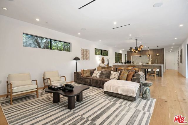 462 N Croft Avenue, Los Angeles, CA 90048