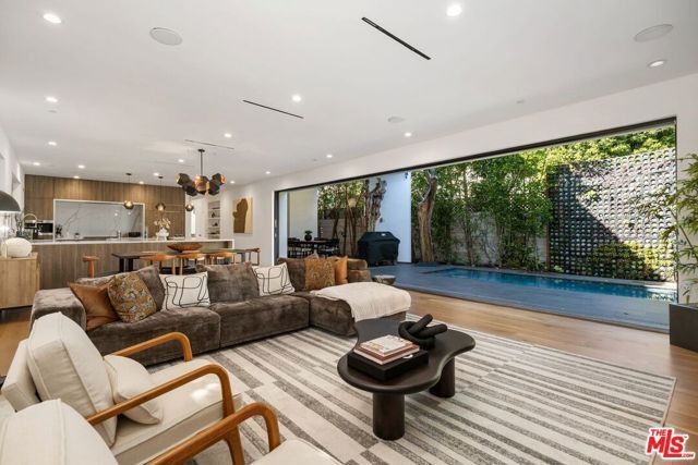 462 N Croft Avenue, Los Angeles, CA 90048
