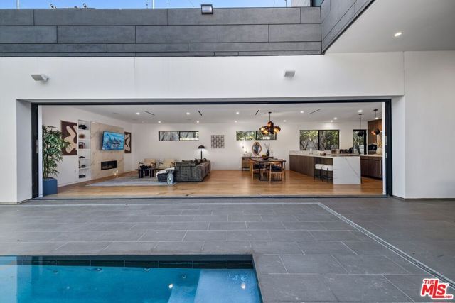 462 N Croft Avenue, Los Angeles, CA 90048