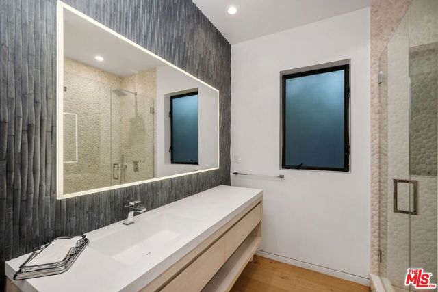 462 N Croft Avenue, Los Angeles, CA 90048