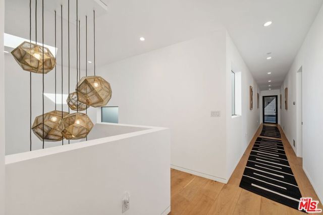 462 N Croft Avenue, Los Angeles, CA 90048