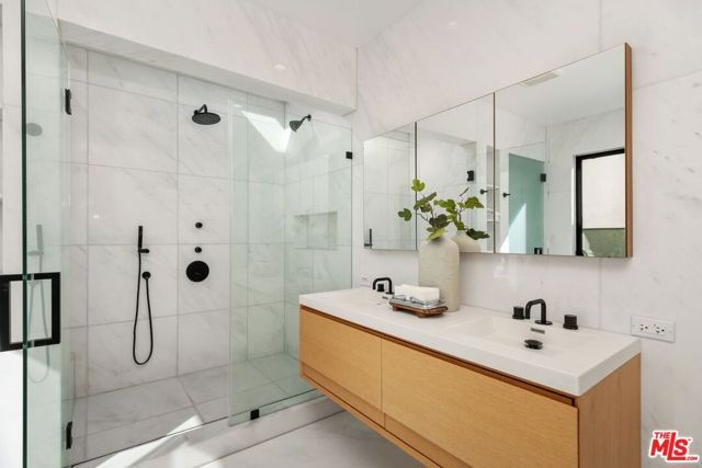 462 N Croft Avenue, Los Angeles, CA 90048