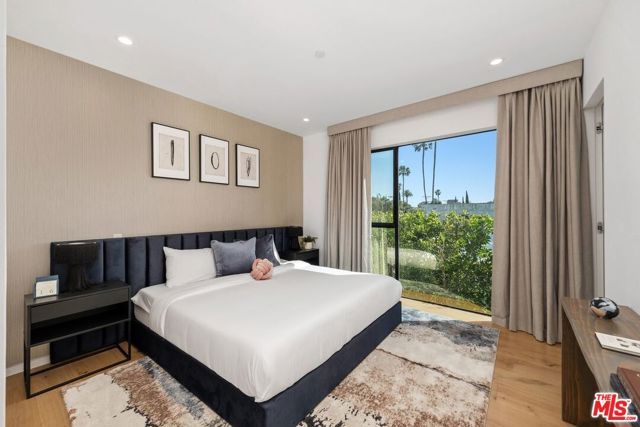 462 N Croft Avenue, Los Angeles, CA 90048