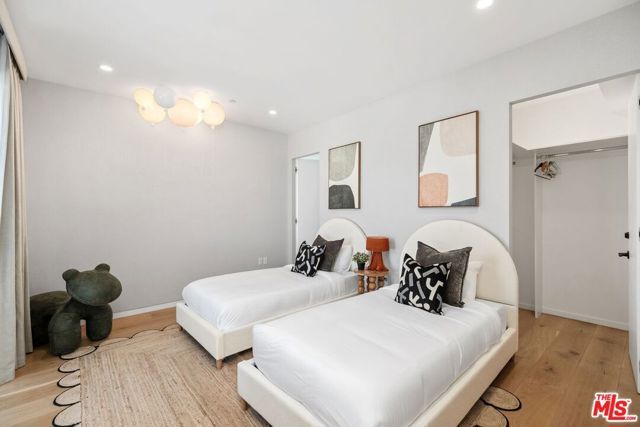 462 N Croft Avenue, Los Angeles, CA 90048
