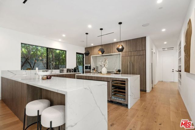 462 N Croft Avenue, Los Angeles, CA 90048