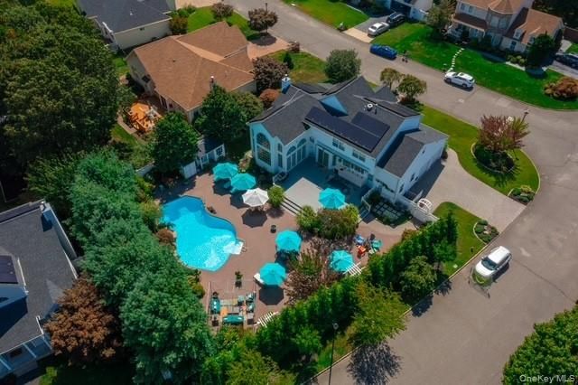 1 Laurel Lane, Holtsville, NY 11742