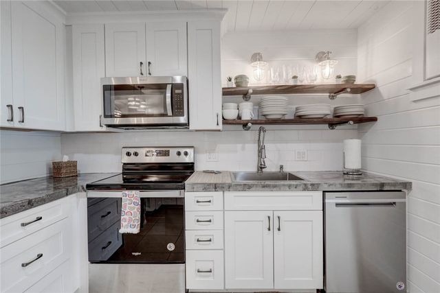 4034 Laguna Shores Road, Corpus Christi, TX 78418