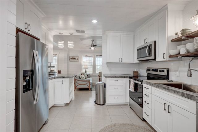 4034 Laguna Shores Road, Corpus Christi, TX 78418