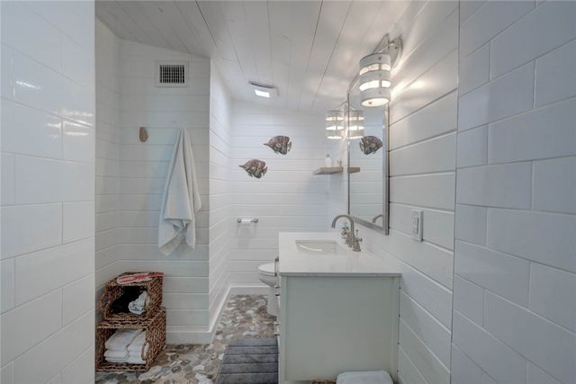 4034 Laguna Shores Road, Corpus Christi, TX 78418