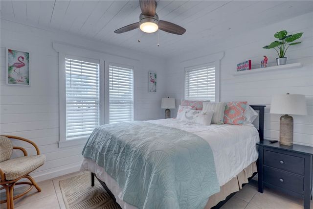 4034 Laguna Shores Road, Corpus Christi, TX 78418