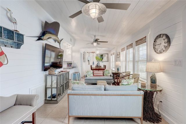 4034 Laguna Shores Road, Corpus Christi, TX 78418