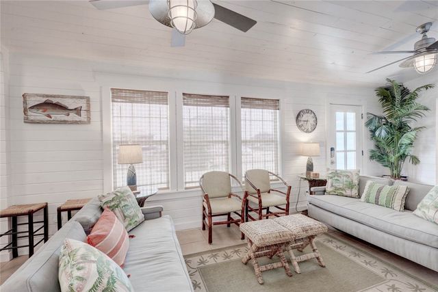 4034 Laguna Shores Road, Corpus Christi, TX 78418