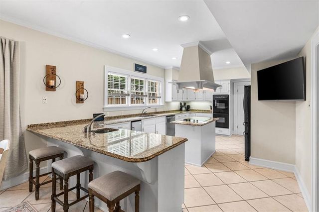 5497 Regency Oaks Drive N, Mobile, AL 36609