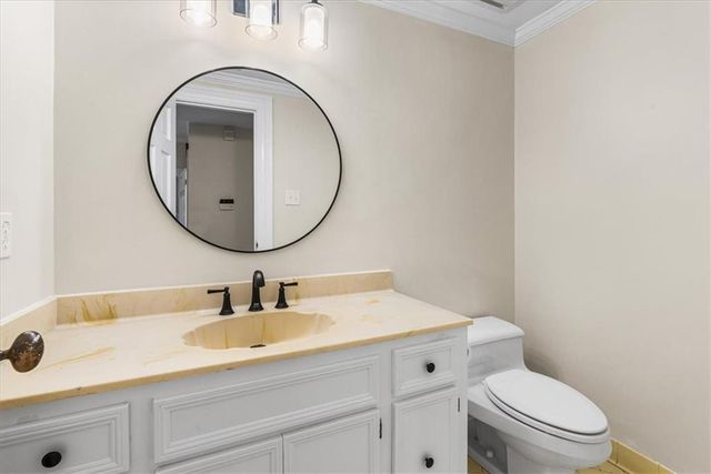 5497 Regency Oaks Drive N, Mobile, AL 36609