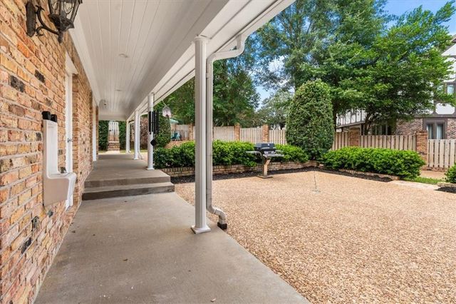 5497 Regency Oaks Drive N, Mobile, AL 36609