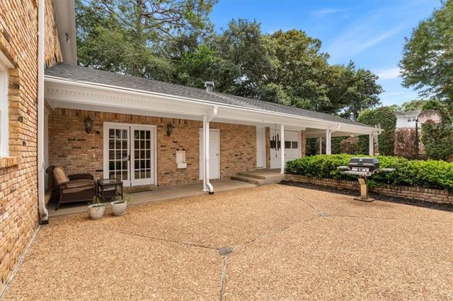 5497 Regency Oaks Drive N, Mobile, AL 36609