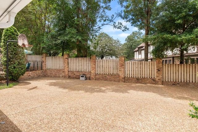 5497 Regency Oaks Drive N, Mobile, AL 36609