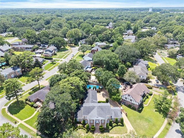 5497 Regency Oaks Drive N, Mobile, AL 36609