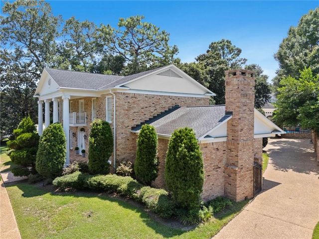 5497 Regency Oaks Drive N, Mobile, AL 36609
