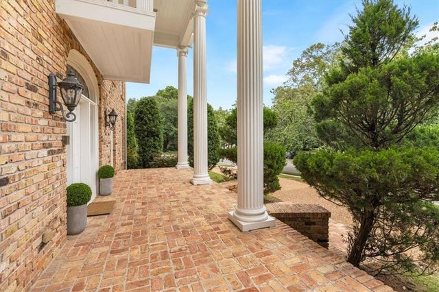 5497 Regency Oaks Drive N, Mobile, AL 36609
