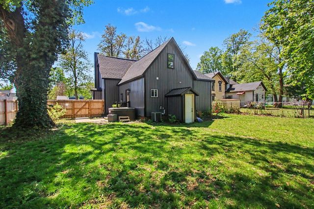 212 W Cass Street, Bangor, MI 49013
