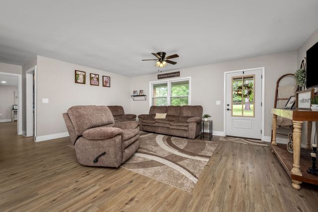 169 Warner Bridge Rd, Shelbyville, TN 37160
