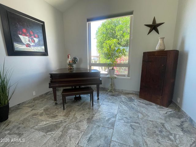 4531 E RAMUDA Drive, Phoenix, AZ 85050