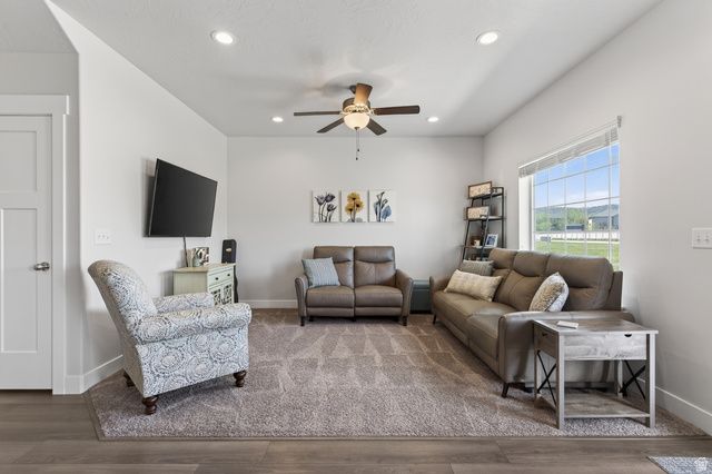 7579 N COTTAGE LN, Eagle Mountain, UT 84005