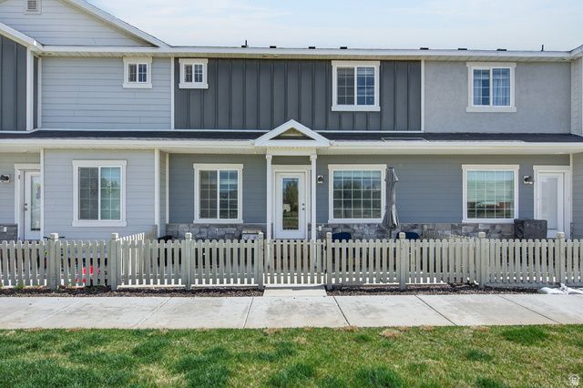7579 N COTTAGE LN, Eagle Mountain, UT 84005
