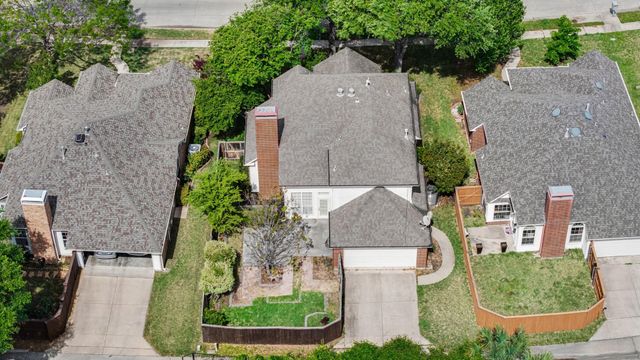 337 Touchdown Drive, Irving, TX 75063