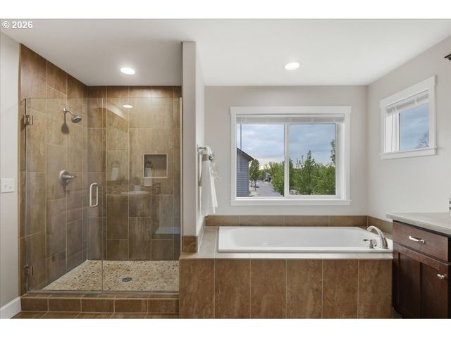 10512 Ne 156TH Ave, Vancouver, WA 98682