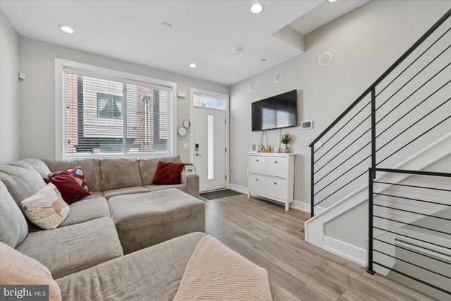 710 CANTRELL ST, Philadelphia, PA 19148