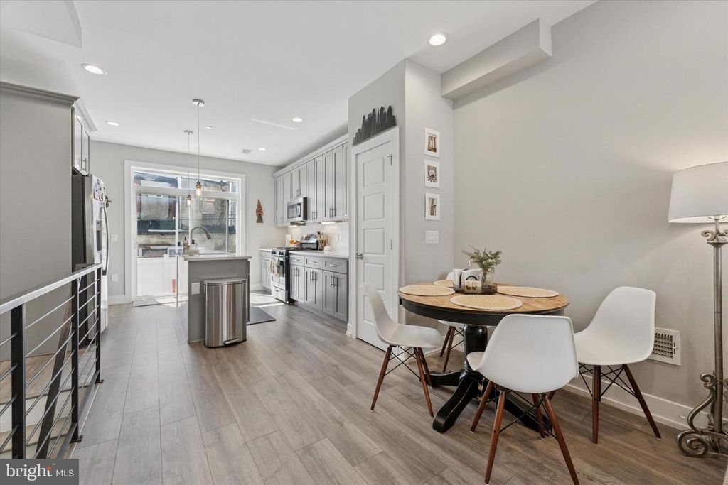 710 CANTRELL ST, Philadelphia, PA 19148