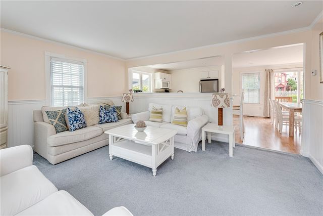 40 Holland Street, Newport, RI 02840