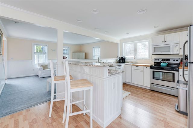 40 Holland Street, Newport, RI 02840