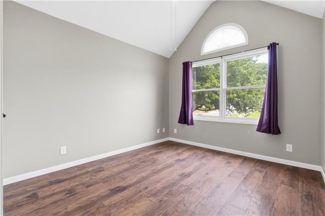 4823 N Beacon Avenue, Kansas City, MO 64119