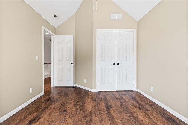 4823 N Beacon Avenue, Kansas City, MO 64119