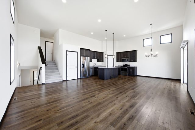 810 Albert Drive W, West Fargo, ND 58078