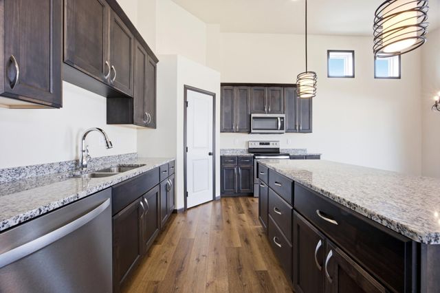 810 Albert Drive W, West Fargo, ND 58078