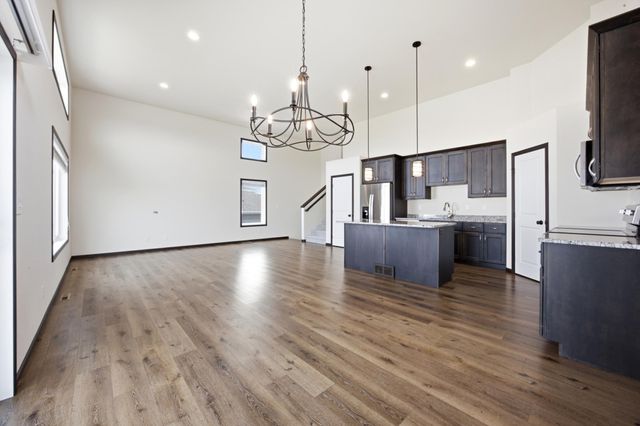 810 Albert Drive W, West Fargo, ND 58078