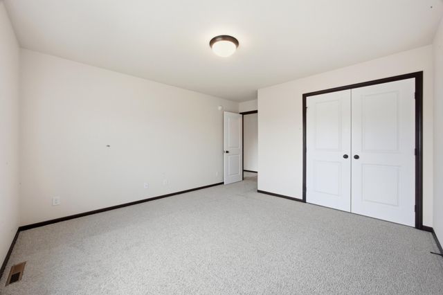 810 Albert Drive W, West Fargo, ND 58078
