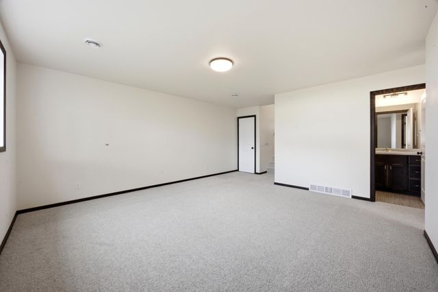 810 Albert Drive W, West Fargo, ND 58078