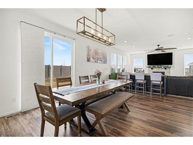 27626 E 6th Dr, Aurora, CO 80018