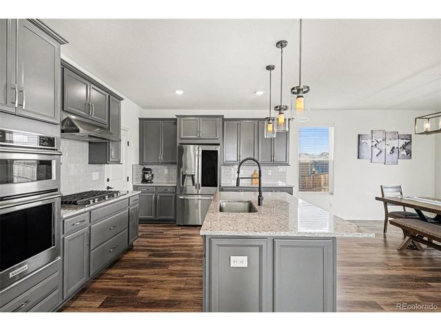 27626 E 6th Dr, Aurora, CO 80018