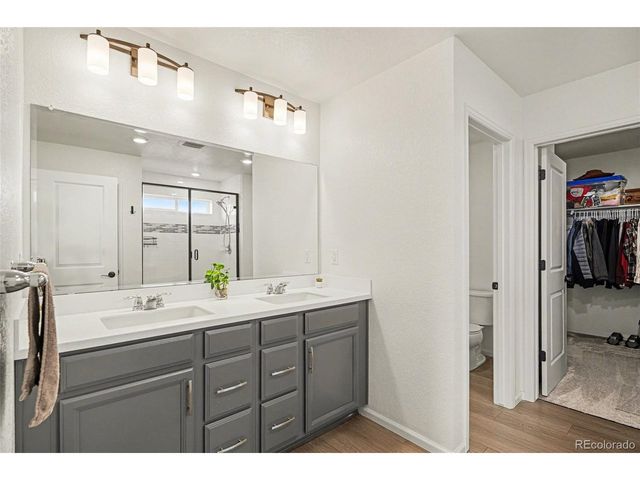 27626 E 6th Dr, Aurora, CO 80018