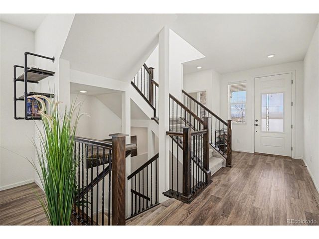 27626 E 6th Dr, Aurora, CO 80018